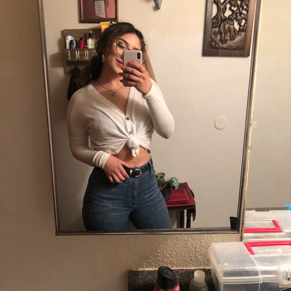 Meet your Posher, Gabby - Picture 1 of 1